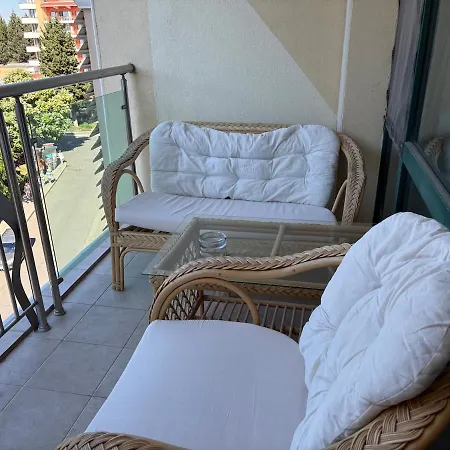 Miramar Palace 509